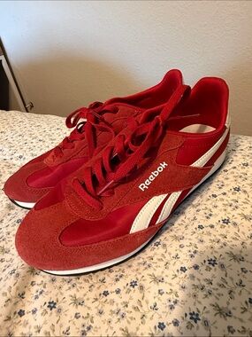 Reebok Sneakers